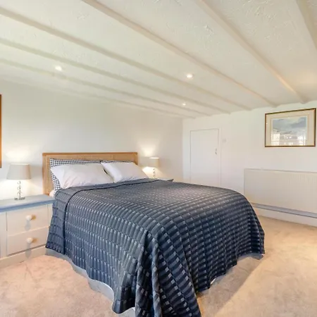 3 Bed In Oc-w41046 Ravenscar